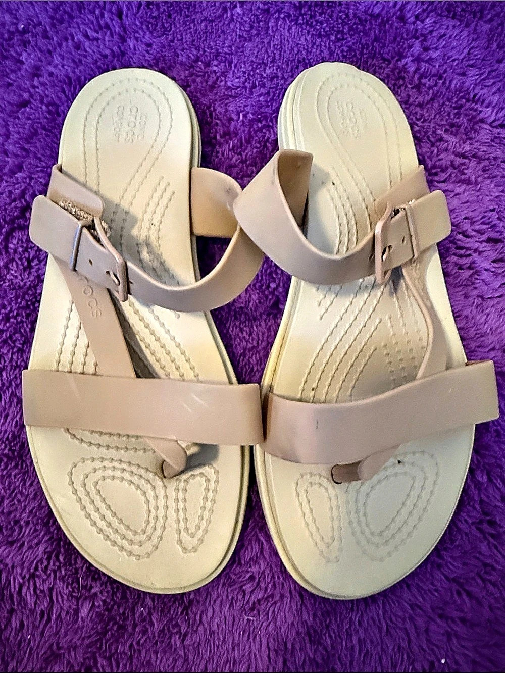 Crocs Saturday Metallic Buckle Sandal Women's Pink US 8